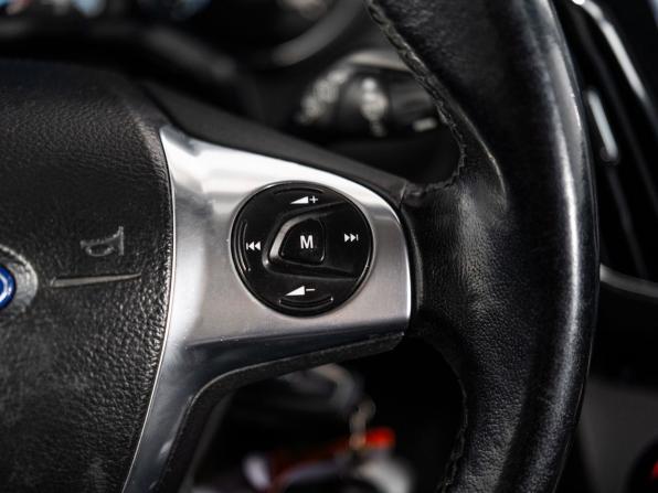 Ford Focus III с пробегом 2013 года, цена 760 000 рублей, 131323 км, хэтчбек, Автокод Объявления