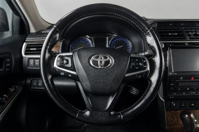 Toyota Camry VII (XV50) Рестайлинг с пробегом 2016 года, цена 2 089 000 рублей, 221200 км, седан, Автокод Объявления