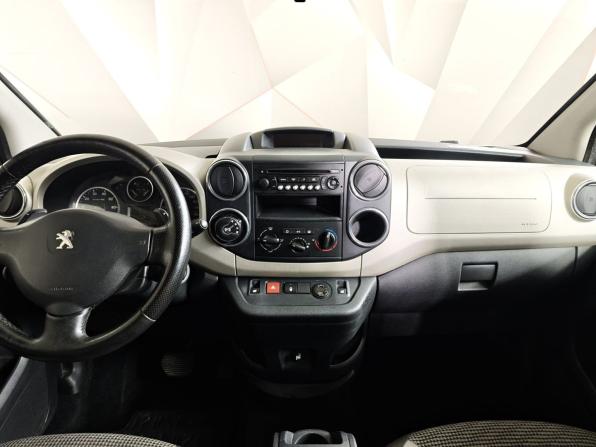 Peugeot Partner II Рестайлинг с пробегом 2014 года, цена 897 000 рублей, 192270 км, компактвэн, Автокод Объявления