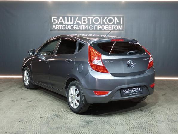 Hyundai Solaris I с пробегом 2013 года, цена 755 000 рублей, 147544 км, хэтчбек, Автокод Объявления