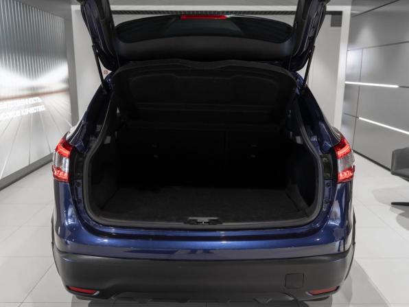 Nissan Qashqai II с пробегом 2018 года, цена 1 945 000 рублей, 123196 км, внедорожник, Автокод Объявления