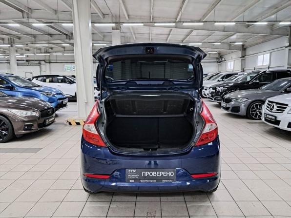 Hyundai Solaris I Рестайлинг с пробегом 2015 года, цена 755 000 рублей, 218000 км, хэтчбек, Автокод Объявления