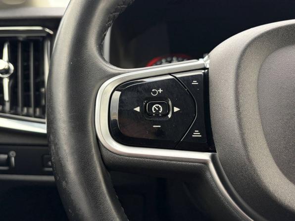 Volvo V90 Cross Country I с пробегом 2017 года, цена 2 295 000 рублей, 283000 км, универсал, Автокод Объявления