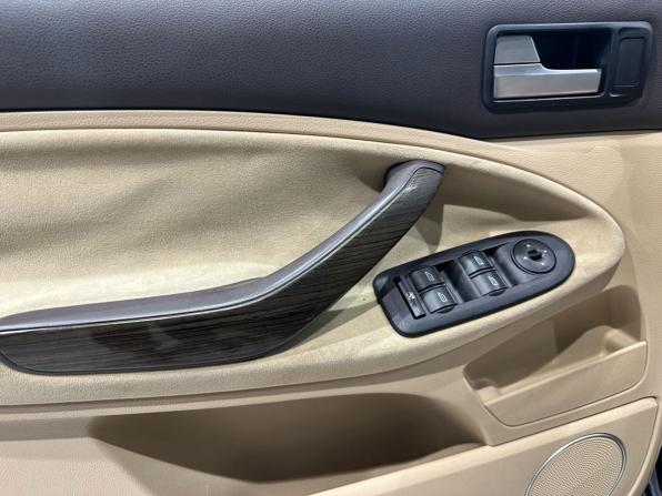 Ford C-MAX I Рестайлинг с пробегом 2007 года, цена 475 000 рублей, 295000 км, компактвэн, Автокод Объявления