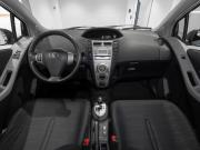 Toyota Yaris II Москва  - изображение 30