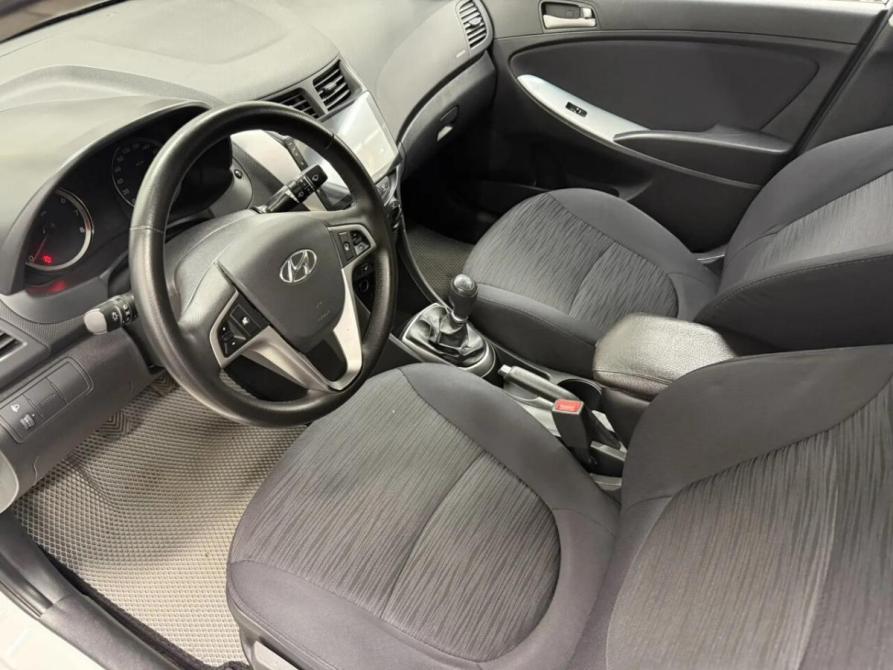Hyundai Solaris I Рестайлинг Набережные Челны  - изображение 8