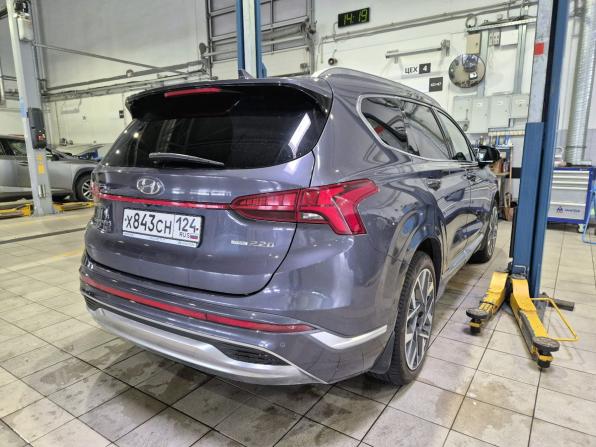 Hyundai Santa Fe IV Рестайлинг с пробегом 2021 года, цена 3 190 000 рублей, 137966 км, внедорожник, Автокод Объявления