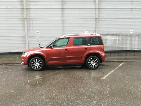 Skoda Yeti I Рестайлинг с пробегом 2017 года, цена 1 489 000 рублей, 61021 км, внедорожник, Автокод Объявления