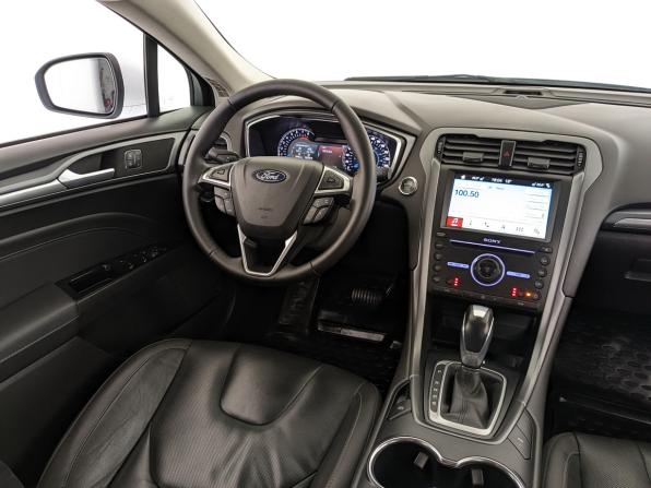 Ford Mondeo V с пробегом 2018 года, цена 1 980 000 рублей, 116815 км, седан, Автокод Объявления