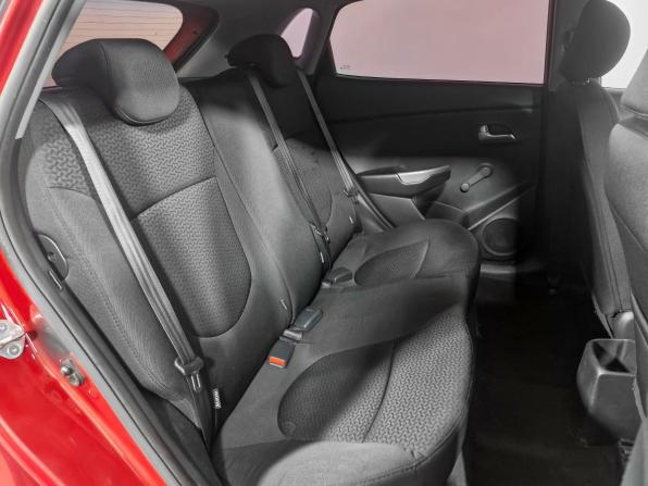 Kia Rio III Рестайлинг с пробегом 2016 года, цена 1 159 000 рублей, 103419 км, хэтчбек, Автокод Объявления