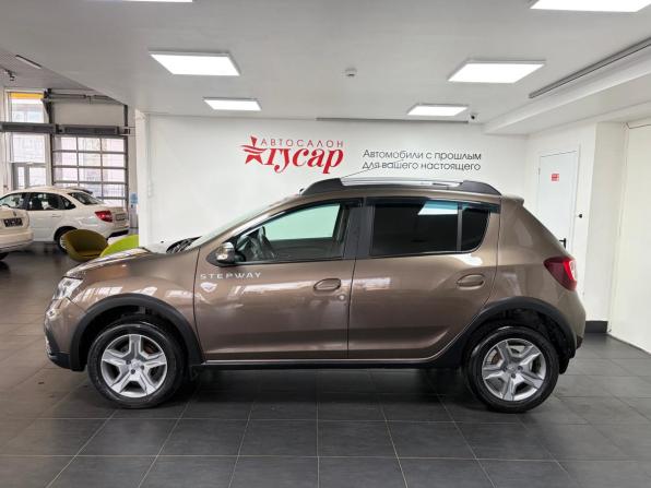 Renault Sandero II Рестайлинг с пробегом 2019 года, цена 1 198 000 рублей, 88000 км, хэтчбек, Автокод Объявления