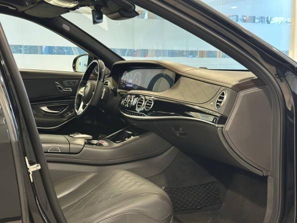 Mercedes-Benz Maybach S-Класс I (X222) Рестайлинг с пробегом 2017 года, цена 5 300 000 рублей, 158514 км, седан, Автокод Объявления