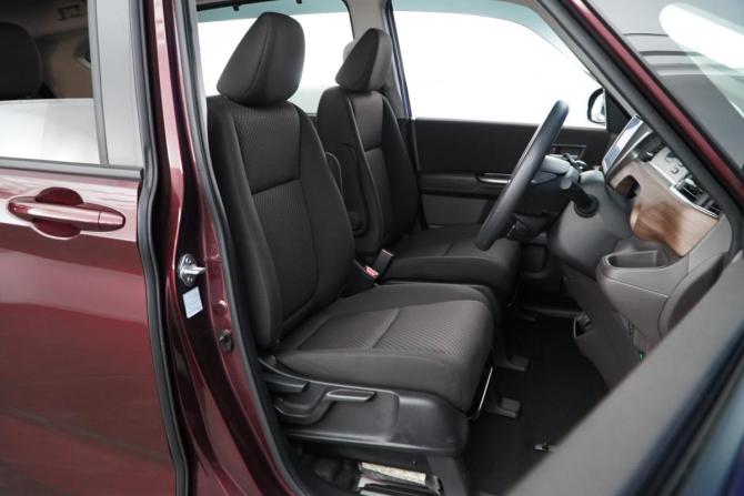 Honda Freed II Рестайлинг с пробегом 2023 года, цена 2 250 055 рублей, 3733 км, компактвэн, Автокод Объявления