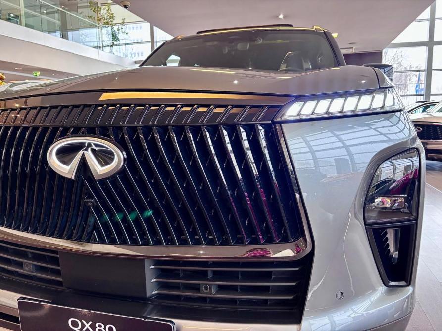 Infiniti QX80 II Москва  - изображение 26