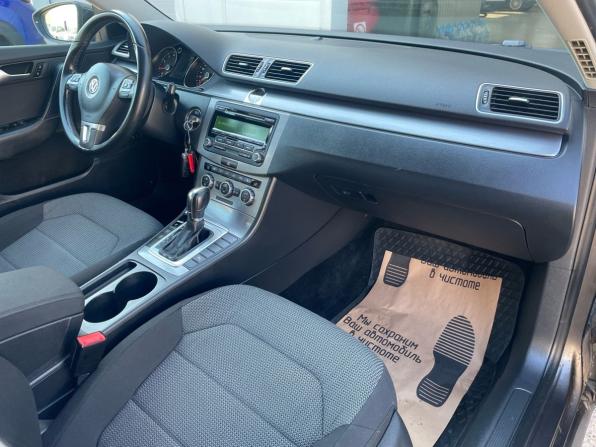 Volkswagen Passat B7 с пробегом 2013 года, цена 771 900 рублей, 290541 км, универсал, Автокод Объявления