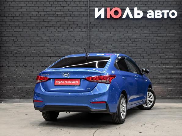 Hyundai Solaris II с пробегом 2017 года, цена 1 400 000 рублей, 61164 км, седан, Автокод Объявления