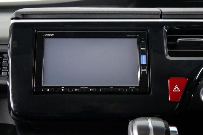 Honda Stepwgn V с пробегом 2015 года, цена 2 149 000 рублей, 126990 км, минивэн, Автокод Объявления