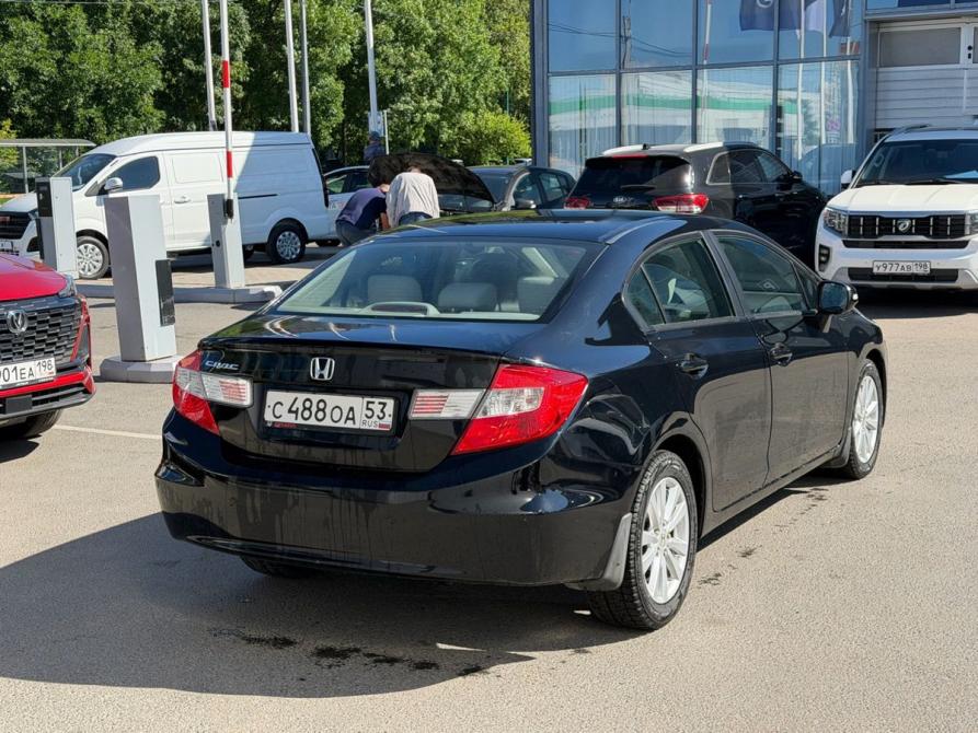 Honda Civic IX Санкт-Петербург  - изображение 2