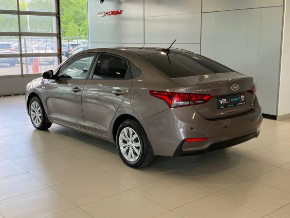Hyundai Solaris II с пробегом 2018 года, цена 1 315 000 рублей, 143242 км, седан, Автокод Объявления