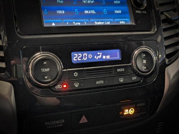 Mitsubishi L200 V с пробегом 2016 года, цена 2 299 500 рублей, 120000 км, пикап, Автокод Объявления