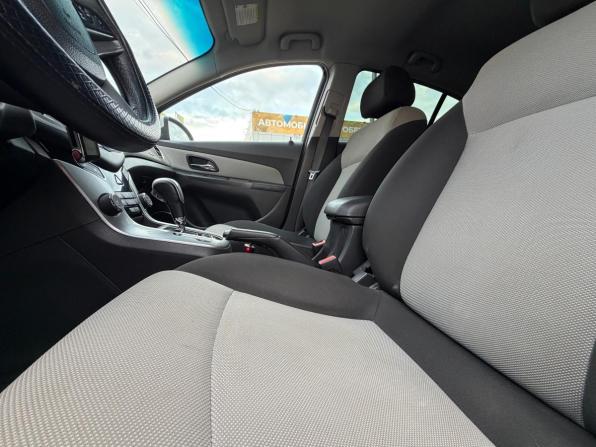 Chevrolet Cruze I Рестайлинг с пробегом 2013 года, цена 640 000 рублей, 255000 км, седан, Автокод Объявления