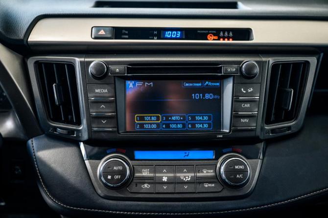 Toyota RAV4 IV (XA40) с пробегом 2013 года, цена 1 670 000 рублей, 201699 км, внедорожник, Автокод Объявления