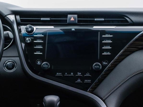 Toyota Camry VIII (XV70) с пробегом 2021 года, цена 3 145 000 рублей, 102221 км, седан, Автокод Объявления