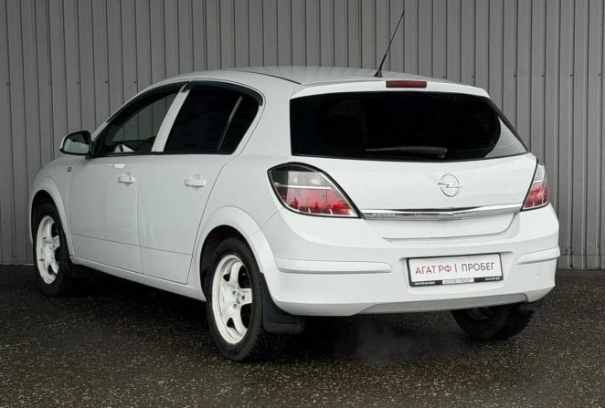 Opel Astra H Рестайлинг с пробегом 2011 года, цена 490 000 рублей, 178987 км, хэтчбек, Автокод Объявления