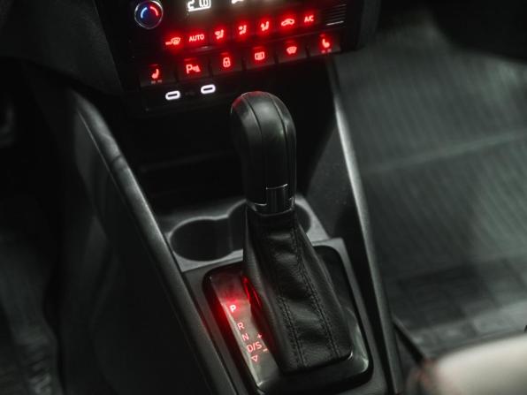 Volkswagen Polo VI с пробегом 2021 года, цена 1 599 000 рублей, 120642 км, лифтбек, Автокод Объявления