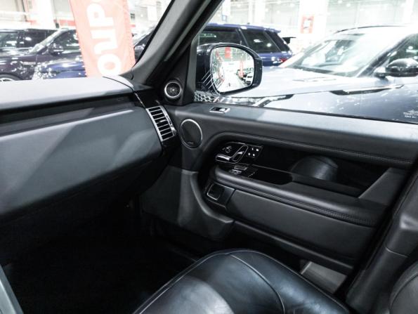 Land Rover Range Rover IV Рестайлинг с пробегом 2018 года, цена 5 599 000 рублей, 160181 км, внедорожник, Автокод Объявления