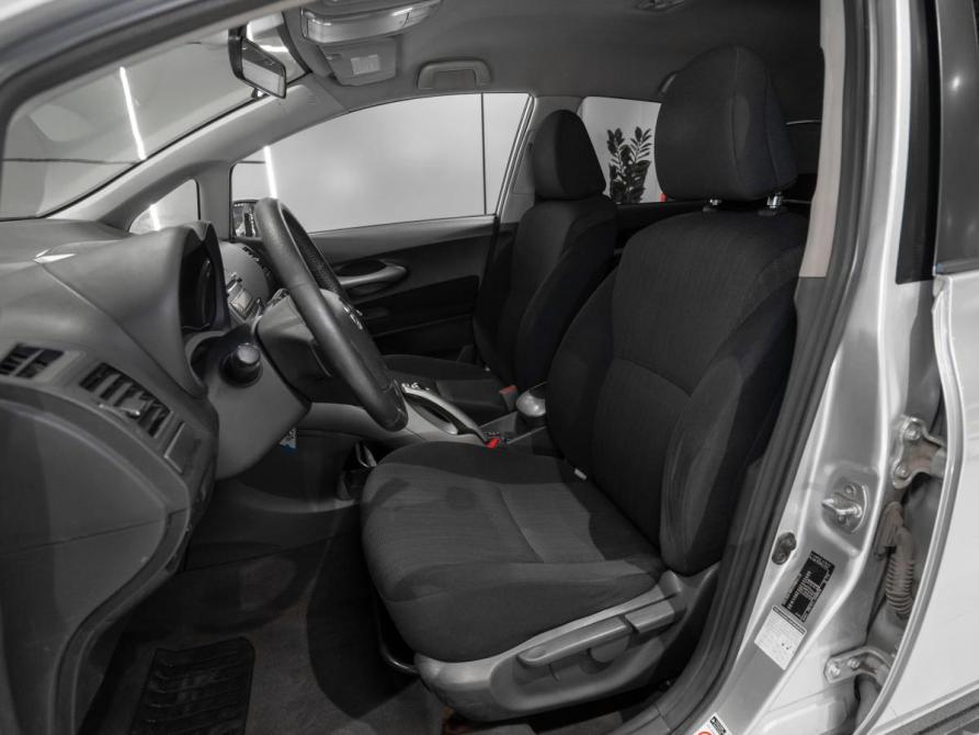 Toyota Auris I Москва  - изображение 9