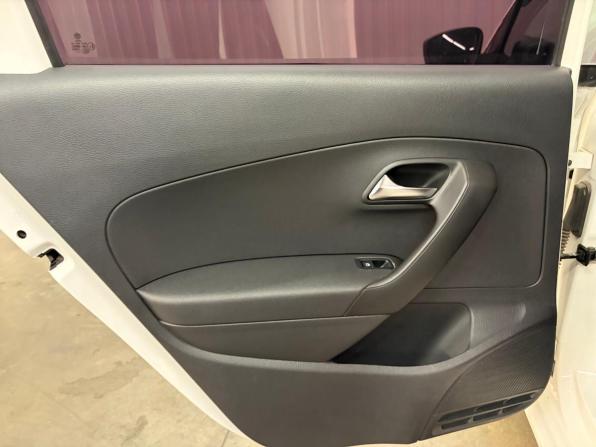 Volkswagen Polo V с пробегом 2013 года, цена 697 000 рублей, 131174 км, седан, Автокод Объявления