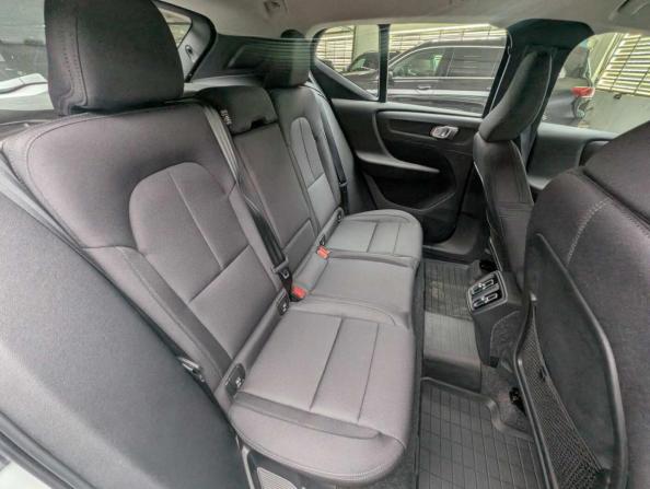 Volvo XC40 I с пробегом 2021 года, цена 3 697 000 рублей, 26544 км, внедорожник, Автокод Объявления