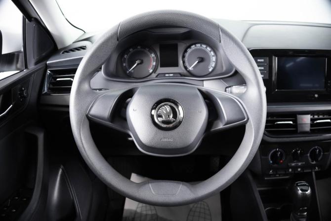 Skoda Rapid II с пробегом 2021 года, цена 1 799 000 рублей, 78265 км, лифтбек, Автокод Объявления