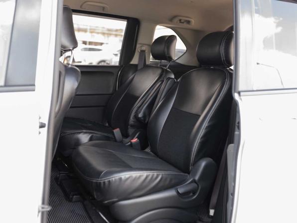 Honda Freed I с пробегом 2010 года, цена 930 000 рублей, 178534 км, компактвэн, Автокод Объявления