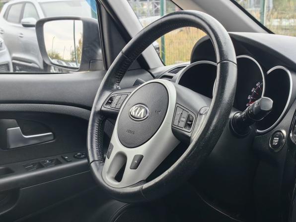 Kia Venga I с пробегом 2013 года, цена 819 000 рублей, 238000 км, компактвэн, Автокод Объявления