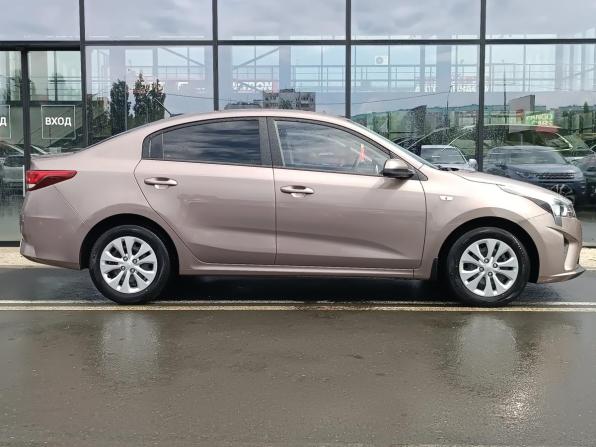 Kia Rio IV Рестайлинг с пробегом 2020 года, цена 1 470 000 рублей, 74406 км, седан, Автокод Объявления