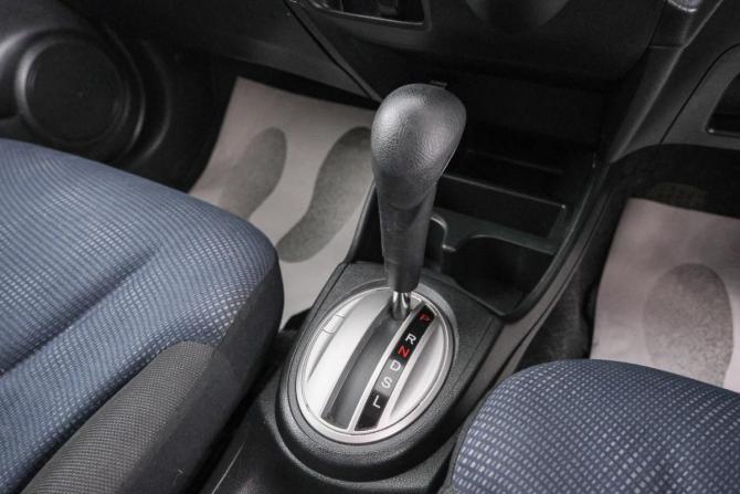 Honda Fit II с пробегом 2011 года, цена 1 079 000 рублей, 67000 км, хэтчбек, Автокод Объявления