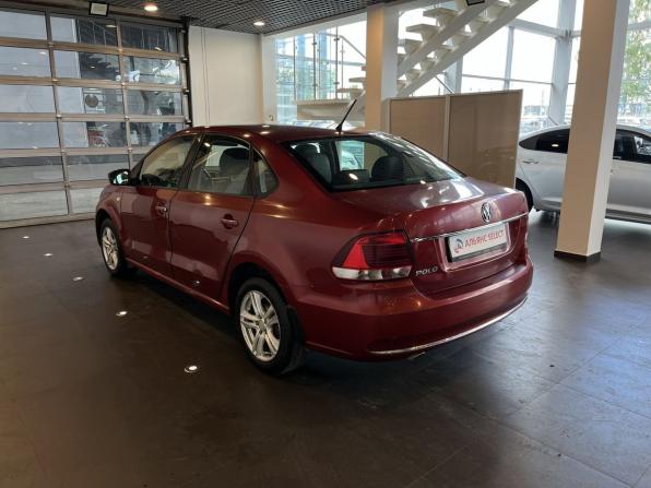 Volkswagen Polo V Рестайлинг с пробегом 2015 года, цена 795 000 рублей, 257684 км, седан, Автокод Объявления