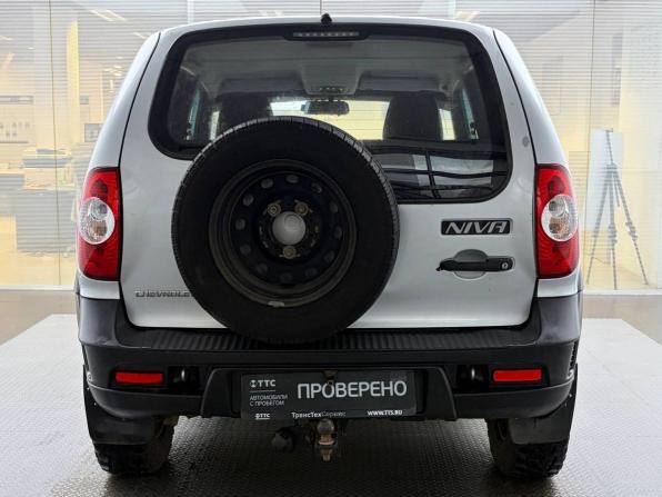 Chevrolet Niva I Рестайлинг с пробегом 2018 года, цена 680 000 рублей, 167135 км, внедорожник, Автокод Объявления