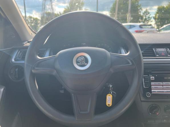 Skoda Rapid I с пробегом 2014 года, цена 907 300 рублей, 130923 км, лифтбек, Автокод Объявления