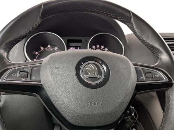 Skoda Yeti I Рестайлинг с пробегом 2017 года, цена 1 950 000 рублей, 78509 км, внедорожник, Автокод Объявления