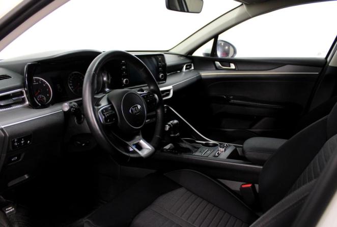 Kia K5 II с пробегом 2020 года, цена 1 700 000 рублей, 240689 км, седан, Автокод Объявления