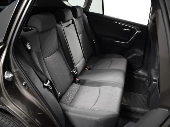Toyota RAV4 V (XA50) с пробегом 2021 года, цена 2 723 100 рублей, 124741 км, внедорожник, Автокод Объявления