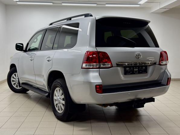 Toyota Land Cruiser 200 Series с пробегом 2008 года, цена 2 545 000 рублей, 372578 км, внедорожник, Автокод Объявления
