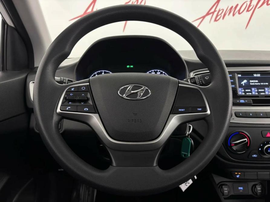 Hyundai Solaris II Рестайлинг Псков  - изображение 11