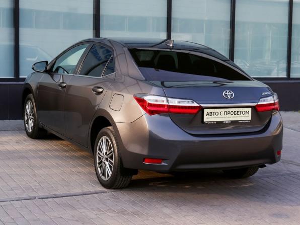 Toyota Corolla XI (E160 E170 E180) Рестайлинг 1 с пробегом 2018 года, цена 1 784 000 рублей, 77433 км, седан, Автокод Объявления