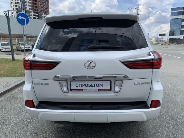 Lexus LX III Рестайлинг 2 с пробегом 2016 года, цена 6 990 000 рублей, 266395 км, внедорожник, Автокод Объявления
