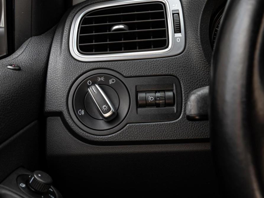 Volkswagen Polo V Рестайлинг Краснодар  - изображение 18