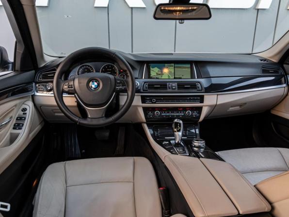 BMW 5 серии VI (F10/F11/F07) с пробегом 2013 года, цена 1 570 000 рублей, 201472 км, седан, Автокод Объявления